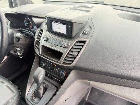 Used 2019 Ford Transit Connect XL FWD image 8