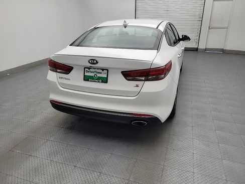 Used 2018 Kia Optima S FWD image 7