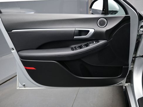 Certified 2026 Hyundai Sonata SEL FWD image 9