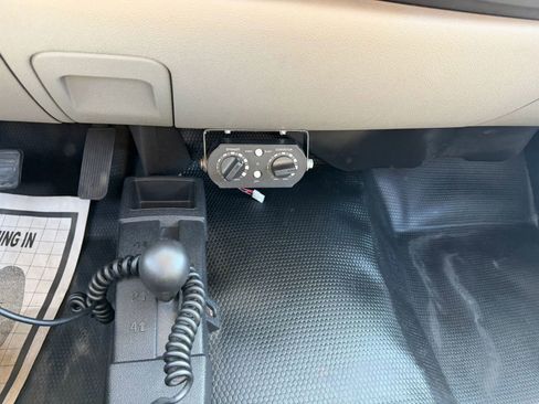 Used 2012 Chevrolet Silverado 2500 W/T w/ Snow Plow Prep Package image 15