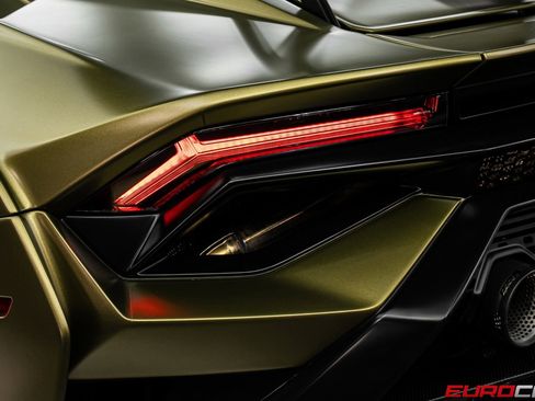 Used 2022 Lamborghini Huracan STO image 27