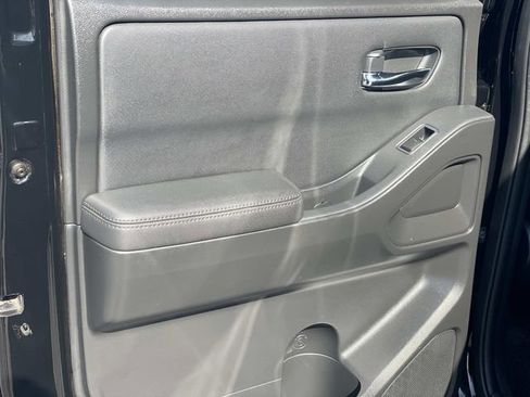 Used 2022 Nissan Frontier Pro-X w/ Pro-X Premium Package RWD image 32