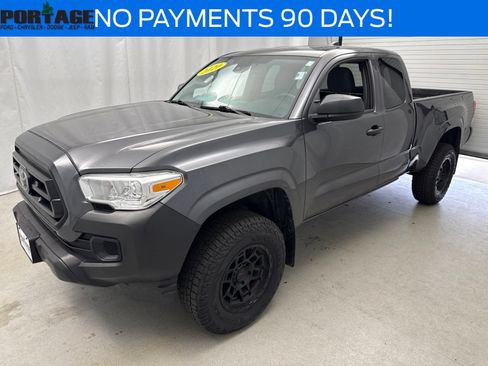 Used 2020 Toyota Tacoma SR AWD/4WD image 5