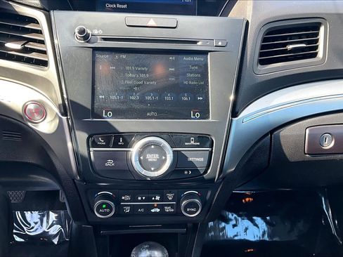Used 2019 Acura ILX FWD image 36