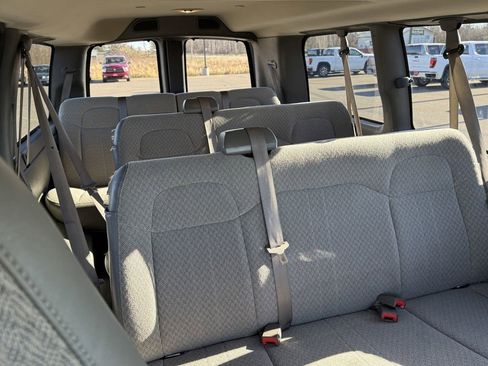 Used 2017 Chevrolet Express 2500 LS image 26