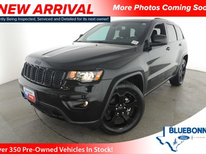 Used 2019 Jeep Grand Cherokee Laredo