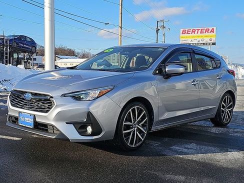 Used 2024 Subaru Impreza 2.0i Sport image 3