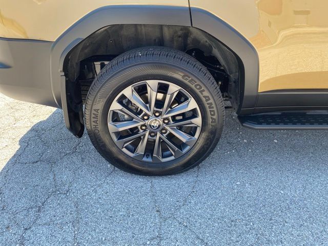 Certified 2025 Toyota Land Cruiser w/ Premium Package AWD/4WD image 28