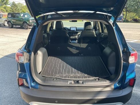 Used 2020 Ford Escape Titanium w/ Titanium Premium Package 2.0 AWD/4WD image 39