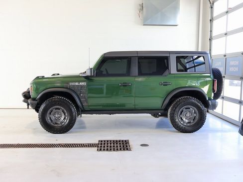 Used 2024 Ford Bronco Everglades image 7