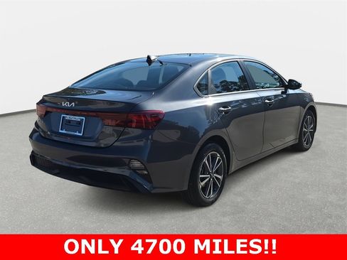 Used 2024 Kia Forte LXS w/ LXS Technology Package image 5