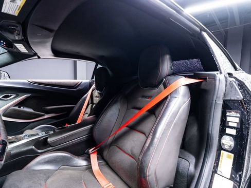 Used 2018 Chevrolet Camaro ZL1 RWD image 23