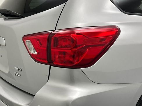 Used 2019 Nissan Pathfinder SV w/ SV Tech Package AWD/4WD image 22