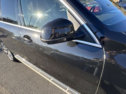 Used 2023 BMW X7 xDrive40i w/ Premium Package image 36