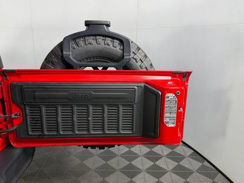 Used 2025 Jeep Wrangler Unlimited Sport S 4xe AWD/4WD image 33