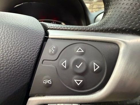 Used 2022 GMC Terrain SLE w/ Driver Convenience Package image 24