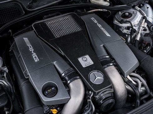 Used 2012 Mercedes-Benz CL 63 AMG image 32