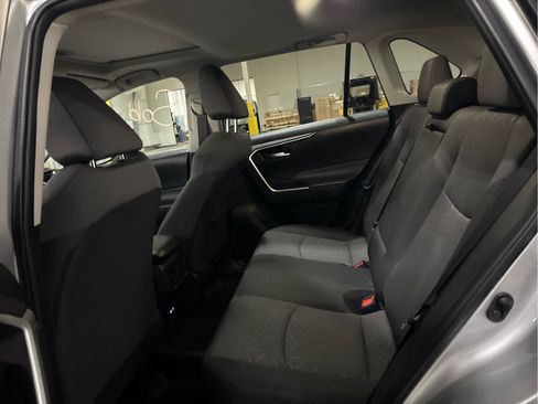 Used 2024 Toyota RAV4 XLE w/ Convenience Package image 8