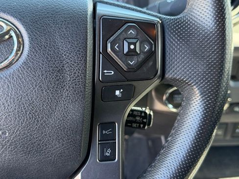 Used 2021 Toyota Tacoma TRD Off-Road w/ Technology Package image 22