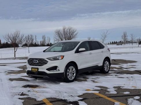 Used 2023 Ford Edge Titanium image 35