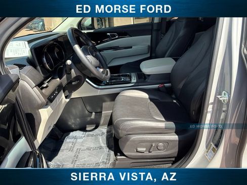 Certified 2023 Kia Carnival EX FWD image 26