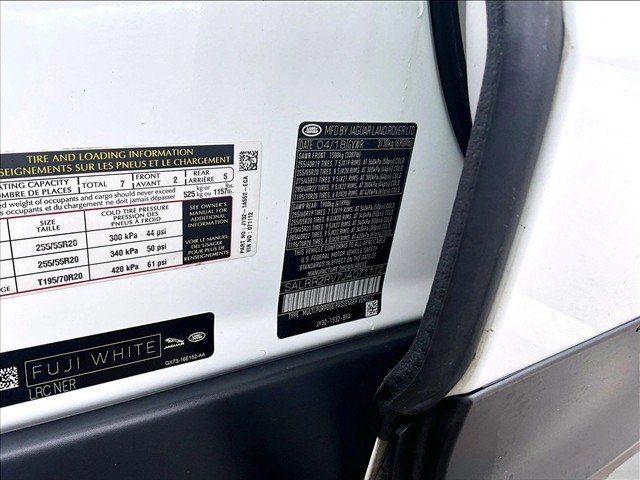Used 2018 Land Rover Discovery HSE AWD/4WD image 30