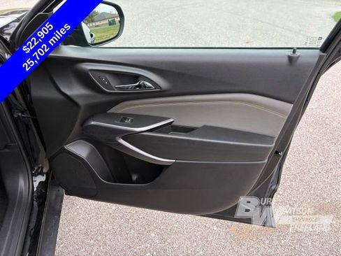 Used 2025 Chevrolet Trax ACTIV w/ Driver Confidence Package FWD image 31