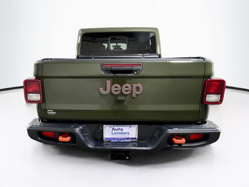 Used 2023 Jeep Gladiator Mojave AWD/4WD image 6