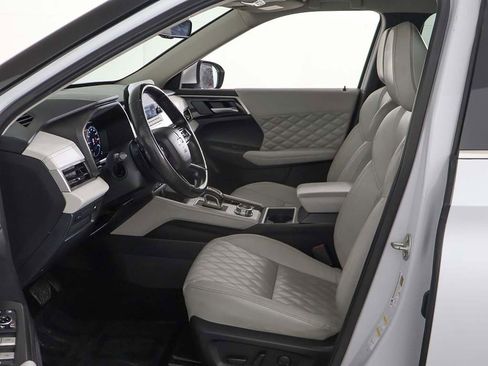 Used 2022 Mitsubishi Outlander SEL image 27