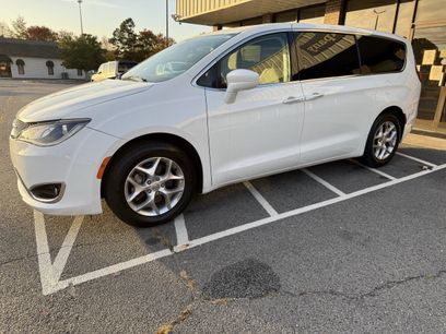 Used 2020 Chrysler Pacifica Touring w/ Tire & Wheel Group