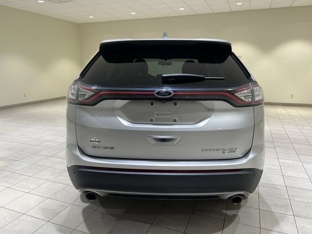 Used 2016 Ford Edge Titanium w/ Equipment Group 301A FWD image 4