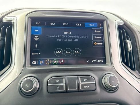 Used 2019 Chevrolet Silverado 1500 LTZ w/ LTZ Convenience Package AWD/4WD image 16