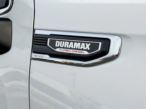 Used 2022 GMC Sierra 1500 SLT w/ SLT Premium Plus Package image 11