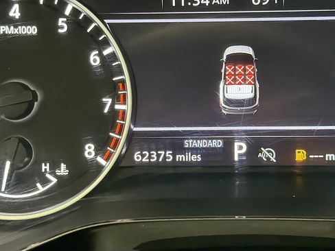 Used 2022 Nissan Pathfinder SV image 8