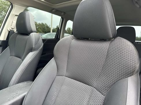 Used 2019 Subaru Forester Premium AWD/4WD image 24