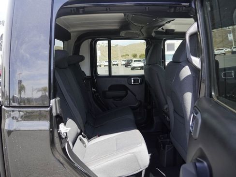 New 2026 Jeep Gladiator Sport image 24