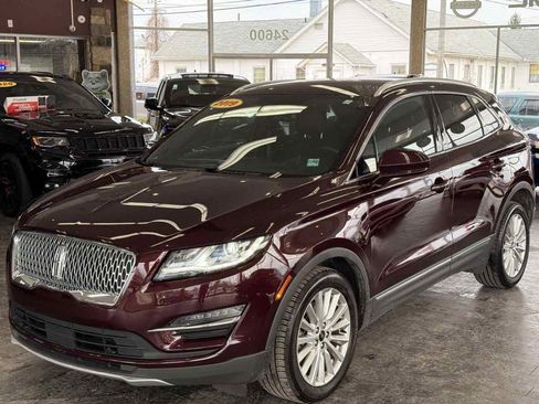 Used 2019 Lincoln MKC Premiere image 2