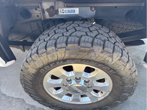 Used 2012 GMC Sierra 2500 SLE w/ SLE Preferred Package AWD/4WD image 9