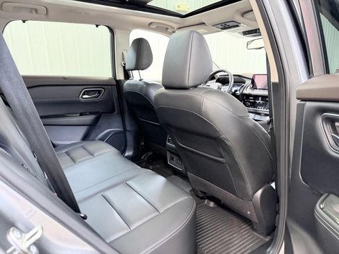 Used 2021 Nissan Rogue SL AWD/4WD image 31
