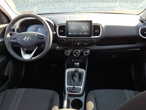 New 2026 Hyundai Venue SEL FWD image 10