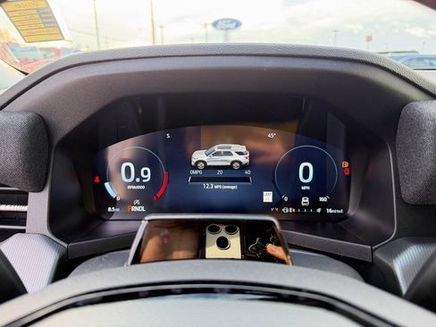 Used 2021 Ford F350 Lariat w/ Chrome Package image 31