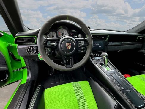Used 2019 Porsche 911 GT3 RS RWD image 8