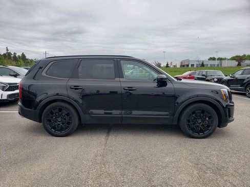 Certified 2022 Kia Telluride EX w/ EX Premium Package AWD/4WD image 3