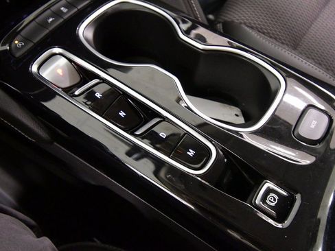 Used 2022 Buick Envision Preferred image 25