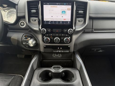 Used 2024 RAM 1500 Laramie image 11