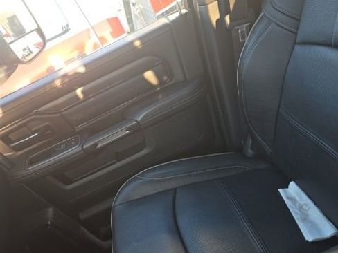Used 2022 RAM 2500 Limited image 10