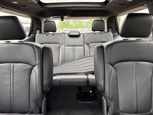 New 2026 Jeep Grand Wagoneer 4WD image 19
