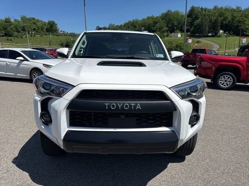 Used 2024 Toyota 4Runner TRD Pro AWD/4WD image 2