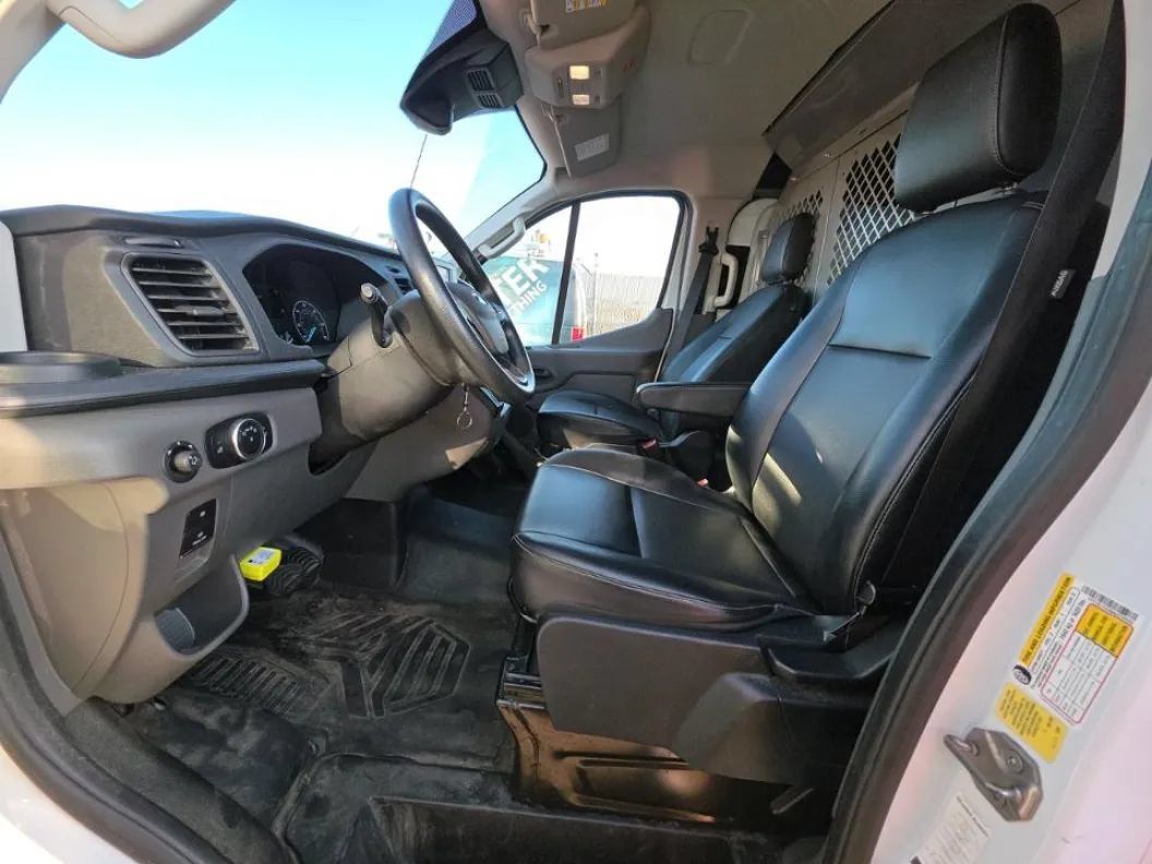 Used 2021 Ford Transit 150 Low Roof RWD image 11