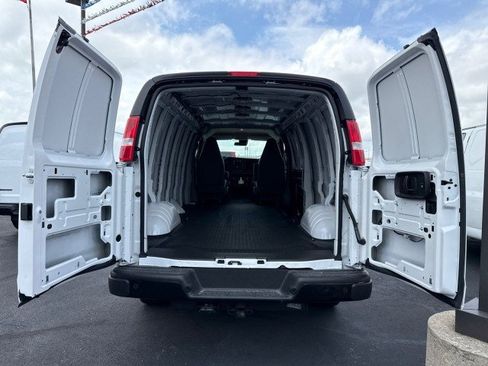 New 2025 Chevrolet Express 2500 Extended w/ Enhanced Convenience Package image 7